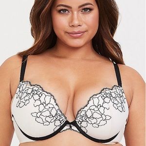 WHITE & BLACK EMBROIDERED PUSH-UP PLUNGE BRA
